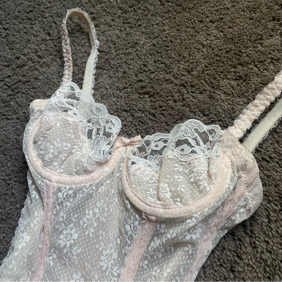 VINTAGE GLYDONS CORSET BUSTIER PEACH NUDE LACE SZ 32 - Picture 2 of 6